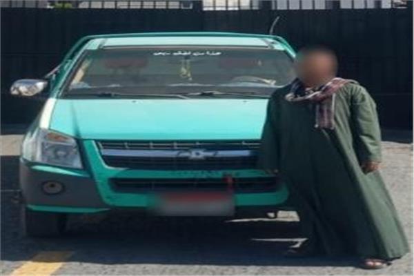 ضبط سائق «ربع نقل» اصطدم بسيارة ملاكي 