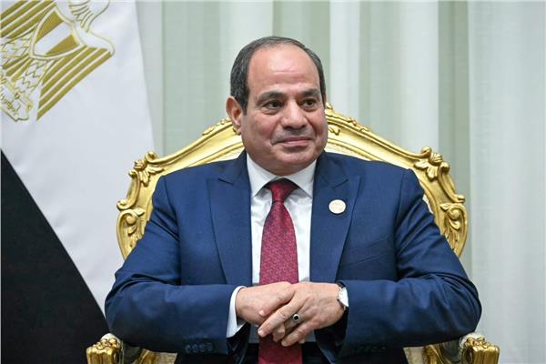 رئيس جامعة القاهرة يهنئ الرئيس والشعب المصرى بمناسبة ذكرى ثورة30يونيو المجيدة