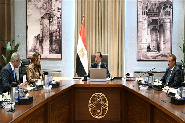 اجتماع رئيس مجلس الوزراء