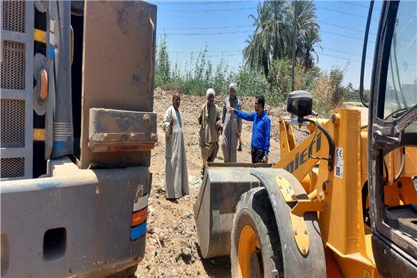رفع 400 طن مخلفات واسترداد 8 قراريط من أملاك الدولة