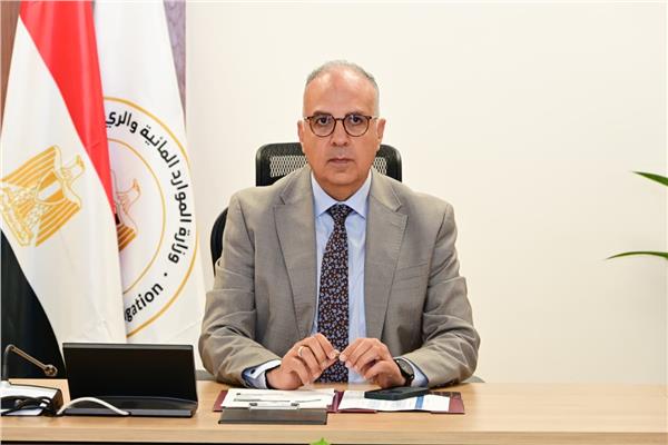وزير الري 