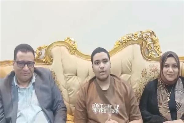 «أهلي كانوا سندي».. الأول على إعدادية سوهاج يروي رحلة التفوق