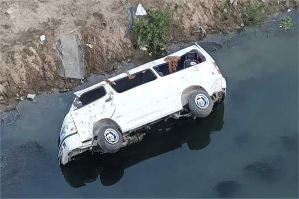  حادث انقلاب ميكروباص بترعة