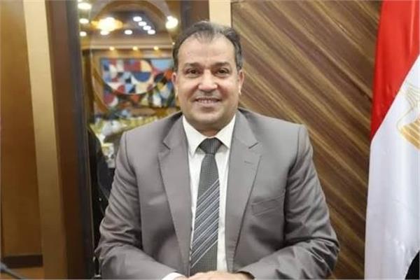 الدكتور أحمد عكاوي رئيس جامعة قنا