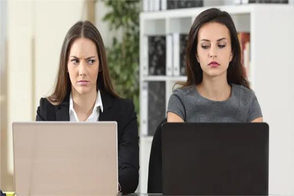 كيف تجعل الحسد دافعا لتطوير نفسك؟
