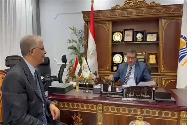محافظ قنا يعتمد تنسيق القبول بالمدارس 