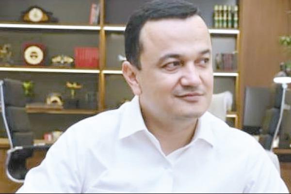  لذيذ قدراتوف وزير الاستثمار الأوزبكى