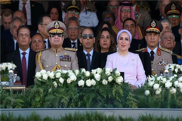 الرئيس السيسي وقرينته خلال افتتاح القيادة الاستيراتيجية للدولة