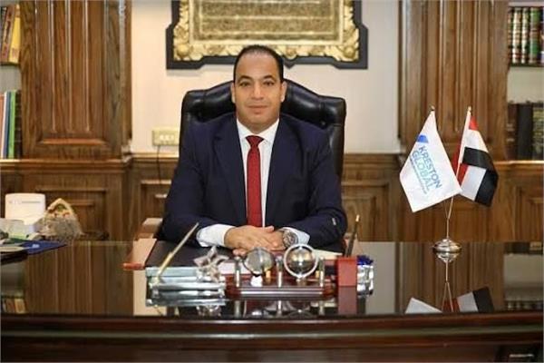  الدكتور عبد المنعم السيد