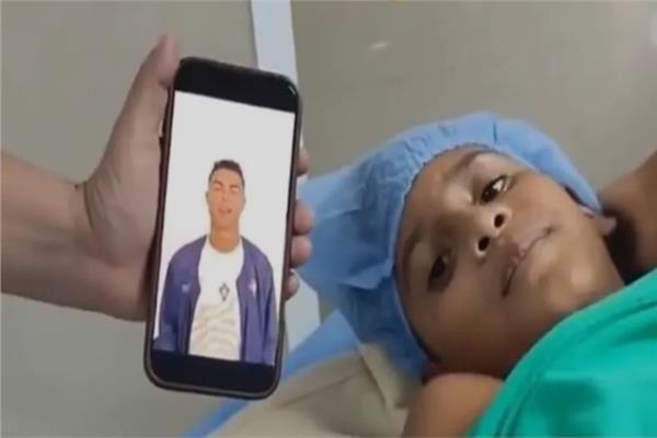 الطفل الذي فقد عائلته تحت الأنقاض