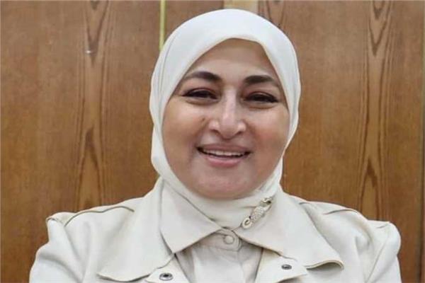 الدكتورة ثريا أحمد البدوي