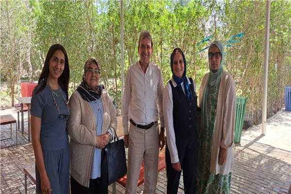 اجتماع المجلس القومي للأشخاص ذوي الإعاقة مع مركز الصحة التكاملية بجامعة هليوبوليس