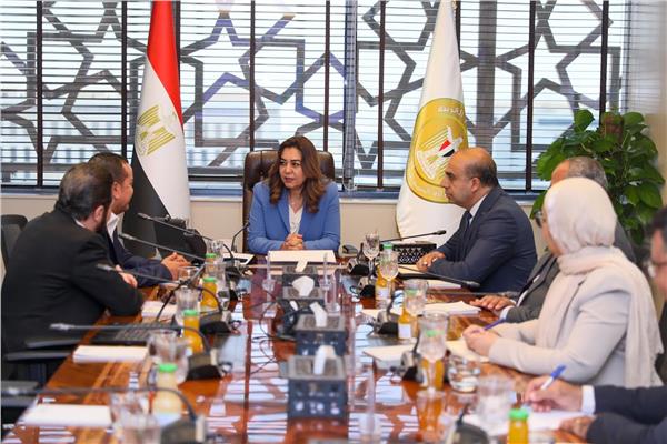 الدكتورة منال عوض 