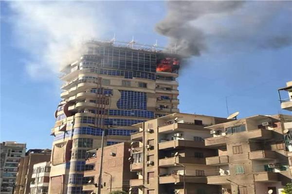 حريق هائل بيرج معهد الاتصالات بسوهاج 