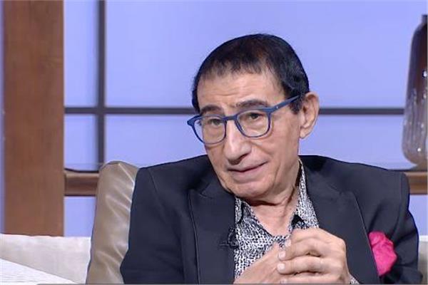 الدكتور عبد المنعم عمارة وزير الشباب والرياضة الأسبق