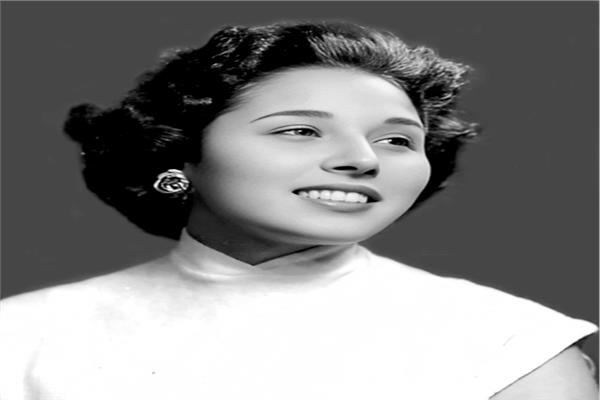لبنى عبد العزيز الشهيرة بالعمة لولو