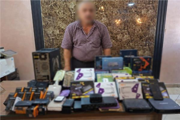 صاحب شبكة بث تلفزيوني لاسلكية غير مرخصة