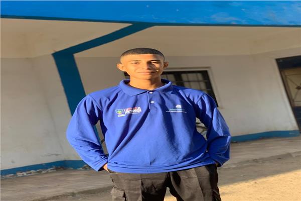 أحمد حمادة من اوائل دبلوم الزراعة بالمنيا