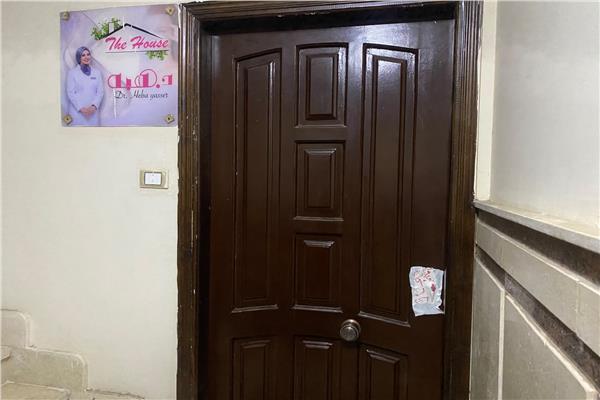 وزارة الصحة تغلق منشأتين طبيتين غير مرخصتين بالإسماعيلية والجيزة وتضبط منتحلة صفة طبيب