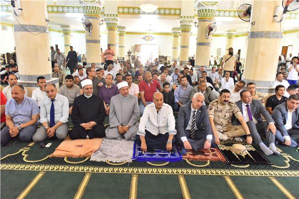 محافظ أسيوط ونائب رئيس جامعة الأزهر 