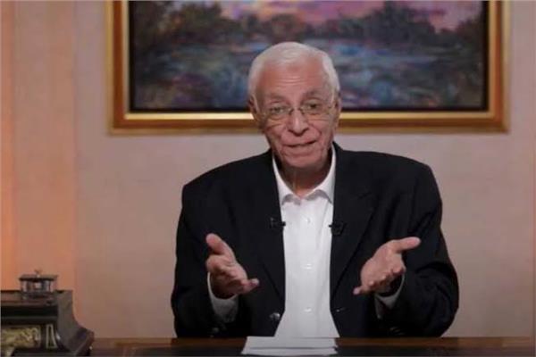 الدكتور حسام موافي، أستاذ الحالات الحرجة بكلية طب قصر العيني
