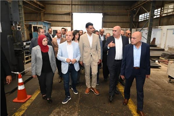 المهندس خالد هاشم وزير الصناعة - الدكتور/علاء عبد المعطي محافظ الغربية 