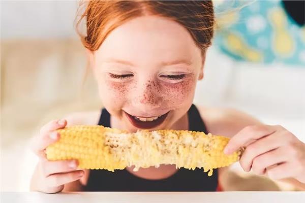 تناول الذرة