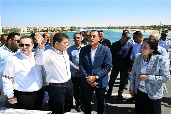 رئيس الوزراء يتفقد مشروع منطقة بوغاز 24