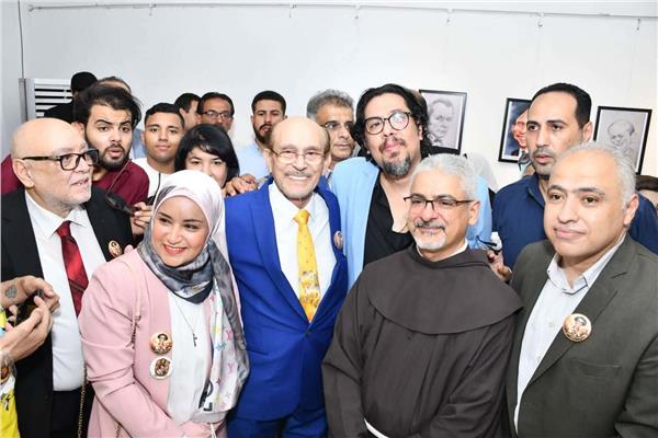 افتتاح معرض فارس الفن العربي لمحمد صبحي