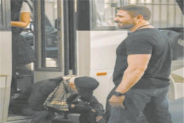 الفنان أحمد عز