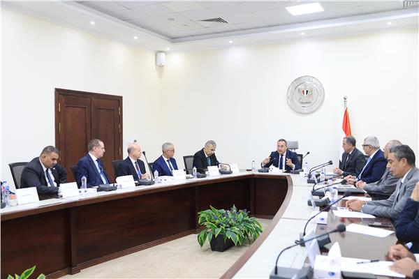 اجتماع المجلس الأعلى لشئون المعاهد العالية الخاصة