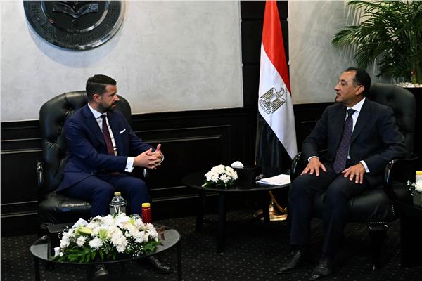 رئيس الوزراء يستقبل رئيس جمهورية الجبل الأسود