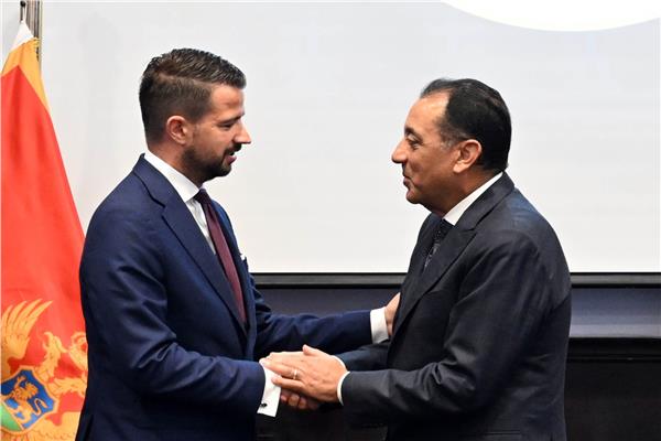 رئيس الوزراء يستقبل رئيس جمهورية الجبل الأسود