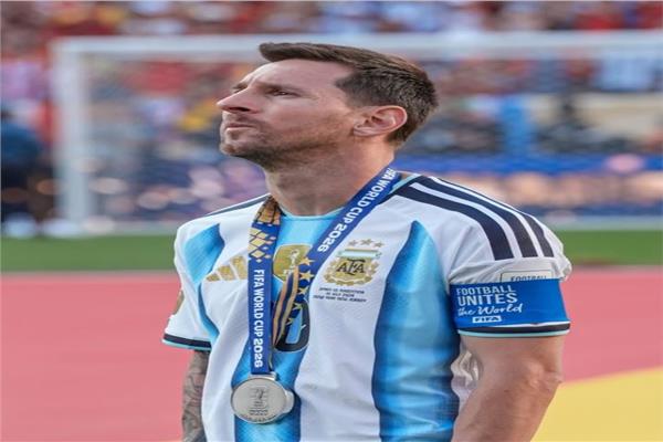 ليونيل ميسي قائد منتخب الأرجنتين