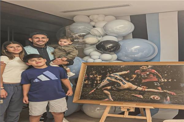عائلة ليندرو بارديس تحتفل بنجم الأرجنتين