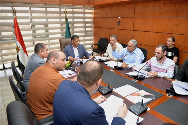نائب محافظ الدقهلية يترأس اجتماع