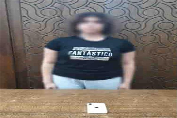 صانعة محتوى بالإسكندرية 