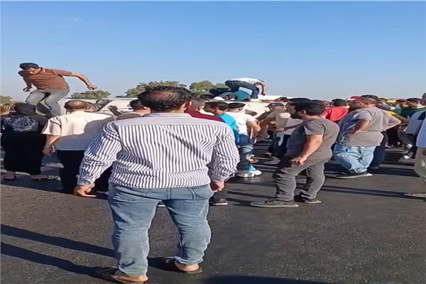أسماء مصابي انقلاب ميني باص