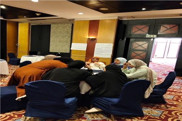  القومي للمرأة ينظم برنامج تدريبي لمسيرات برنامج نورة بمحافظة أسوان 