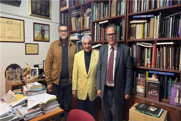  مؤسسة زاهي حواس تنعى الدكتور محمد عبد المقصود