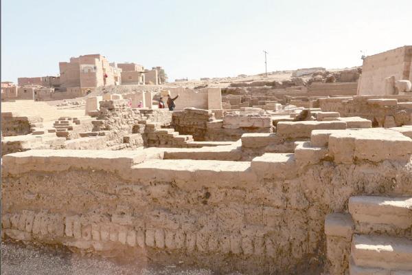 منطقة آثار أبيدوس أو «العرابة المدفونة» 