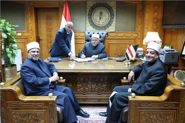 الشيخ أيمن عبدالغني