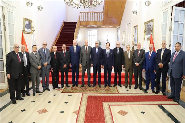 رئيس مجلس الدولة يستقبل رئيس هيئة قضايا الدولة