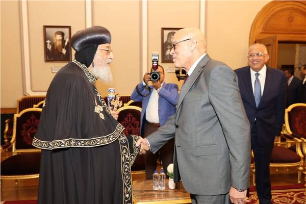 قداسة البابا تواضروس الثاني خلال استقباله رئيس قضايا الدولة