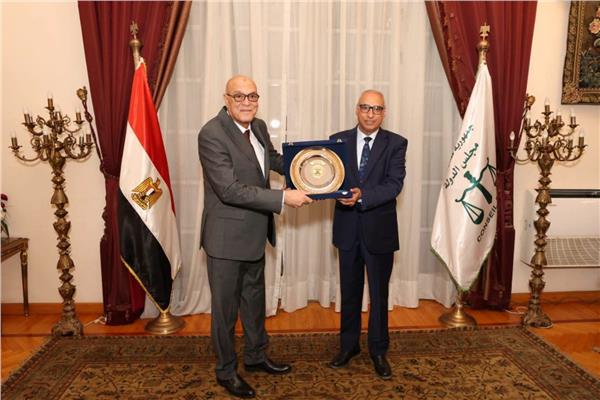 رئيس محكمة النقض ورئيس قضايا الدولة