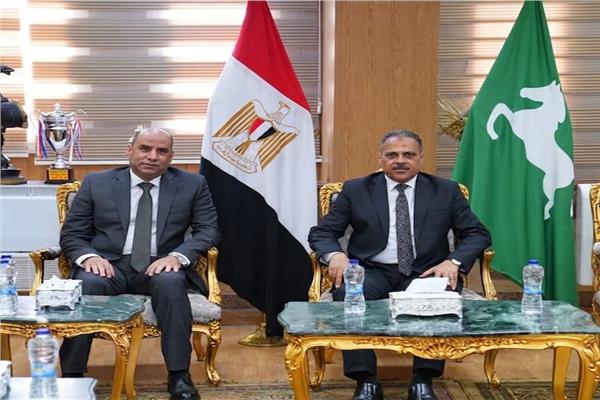 عددًا من الفعاليات واللقاءات الميدانية.. وزير العمل يبدأ جولة بمحافظة الشرقية