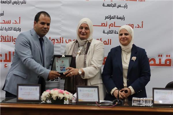 حاتم الجهمي ـ مدير الأخبار لقناة إكسترا نيوز