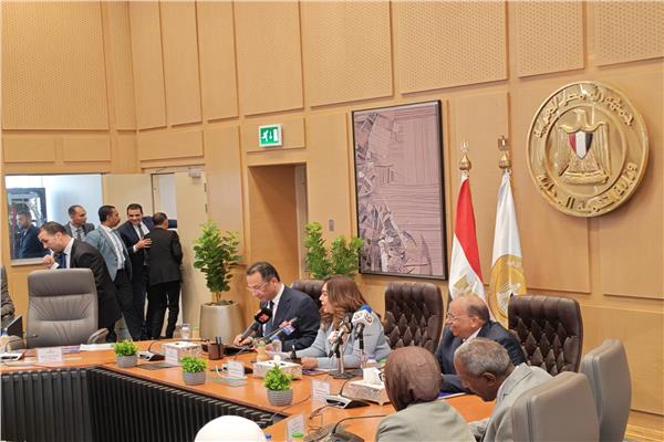 المؤتمر الصحفي
