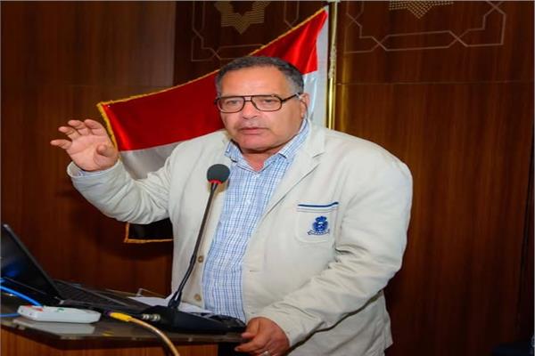  الدكتور محمد عبد المقصود