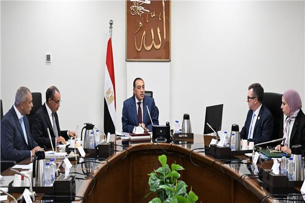 اجتماع رئيس مجلس الوزراء